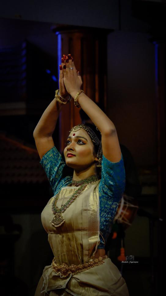 Bharathanatyam image